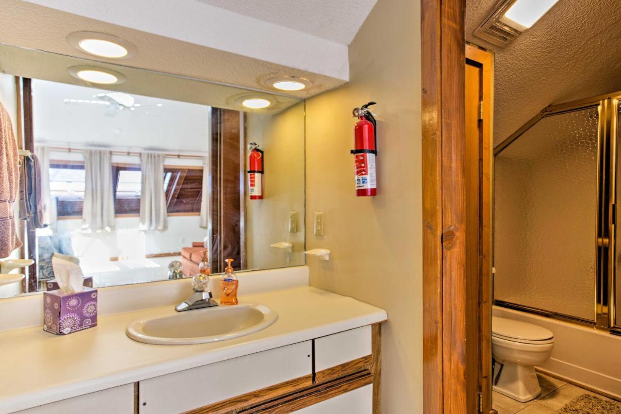 Pet-Friendly Beech Mountain Condo Steps To Slopes Eksteriør bilde